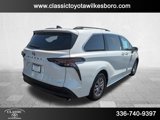 New 2025 Toyota Sienna XLE image 5