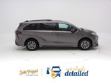 Used 2022 Toyota Sienna LE image 2