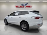 Used 2024 Buick Enclave Essence image 5