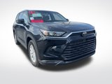 Used 2024 Toyota Grand Highlander XLE image 3