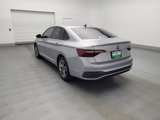 Used 2022 Volkswagen Jetta SE image 5
