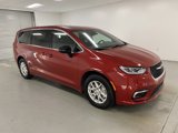 New 2025 Chrysler Pacifica Select image 3