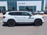New 2025 Volkswagen Atlas Peak Edition SE image 2