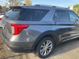 Used 2023 Ford Explorer Limited image 2