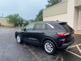 Used 2020 Ford Escape SE image 3