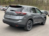 Used 2025 Nissan Rogue SV image 5