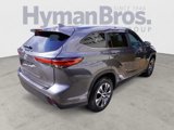 Used 2023 Toyota Highlander XLE image 5
