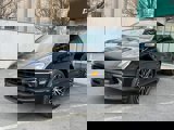 Used 2022 Porsche Macan w/ Premium Package image 3