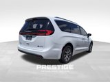 New 2025 Chrysler Pacifica Pinnacle image 3