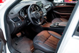 Used 2019 Mercedes-Benz GLS 450 4MATIC image 2