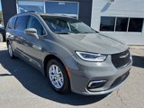 Used 2022 Chrysler Pacifica Touring-L image 5