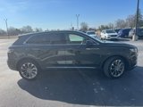 Used 2023 Lincoln Nautilus Reserve image 5