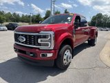 Used 2024 Ford F450 Platinum w/ FX4 Off-Road Package image 4