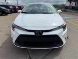 Used 2021 Toyota Corolla LE image 3