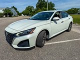 Used 2023 Nissan Altima 2.5 SV image 5
