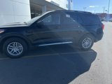 Used 2025 Ford Explorer Active image 3