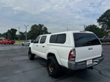Used 2015 Toyota Tacoma TRD Pro image 2