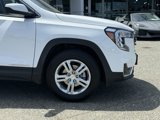 Used 2024 GMC Terrain SLE image 4