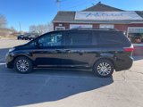Used 2019 Toyota Sienna XLE image 2