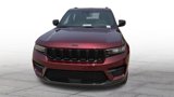 Used 2024 Jeep Grand Cherokee Laredo image 5