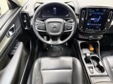 Used 2024 Volvo XC40 B5 Core image 2