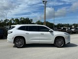 Used 2025 Buick Enclave Avenir image 5