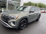 Used 2024 Volkswagen Atlas Peak Edition SEL image 3