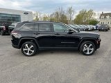 Used 2023 Jeep Grand Cherokee Limited image 2