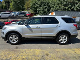 Used 2017 Ford Explorer XLT image 2