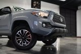 Used 2021 Toyota Tacoma TRD Sport image 3