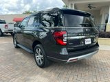 Used 2024 Ford Expedition Limited image 3