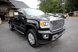 Used 2019 GMC Sierra 2500 Denali w/ Duramax Plus Package image 3