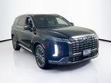 Used 2024 Hyundai Palisade Calligraphy image 3