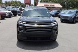 Certified 2025 Chevrolet Traverse LT image 2
