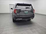Used 2023 Ford Explorer Limited image 6