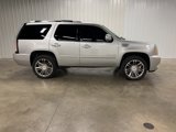 Used 2013 Cadillac Escalade Premium image 2