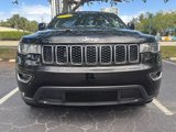 Used 2018 Jeep Grand Cherokee Laredo image 2