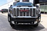 New 2025 GMC Sierra 3500 Denali w/ Denali Reserve Package image 2