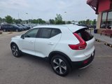 Used 2024 Volvo XC40 B5 Plus image 5