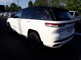 New 2025 Jeep Grand Cherokee Summit image 2