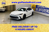 Used 2025 Toyota Camry SE image 4