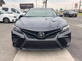 Used 2020 Toyota Camry SE image 2