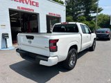 Used 2025 Nissan Frontier SV image 2