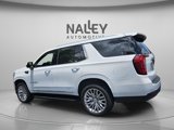 Used 2023 GMC Yukon SLT w/ SLT Luxury Package image 3