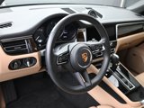 Certified 2022 Porsche Macan image 5