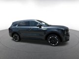 Used 2024 Kia Sorento S image 2