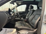 Certified 2024 Porsche Macan image 5