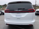 Used 2022 Chrysler Pacifica Touring-L image 4