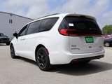New 2025 Chrysler Pacifica Select image 3