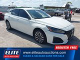 Used 2025 Nissan Altima 2.5 SV image 2